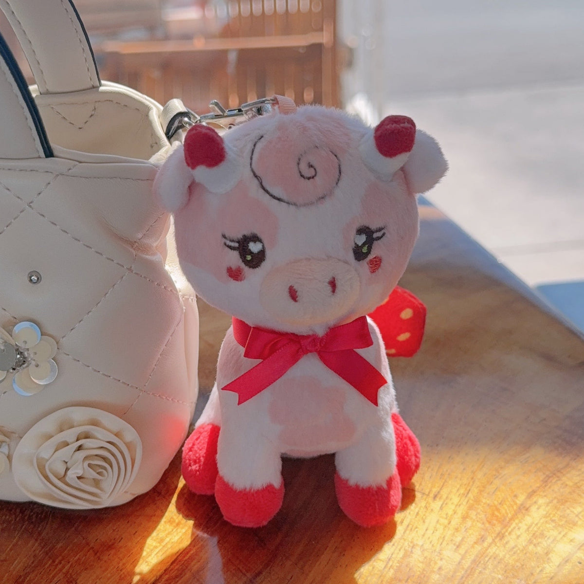Fresa Beauty Strawberry Cow Plush Keychain 10 CM
